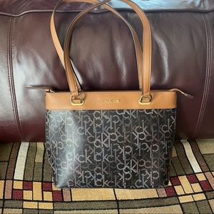 Calvin Klein Signature Tote